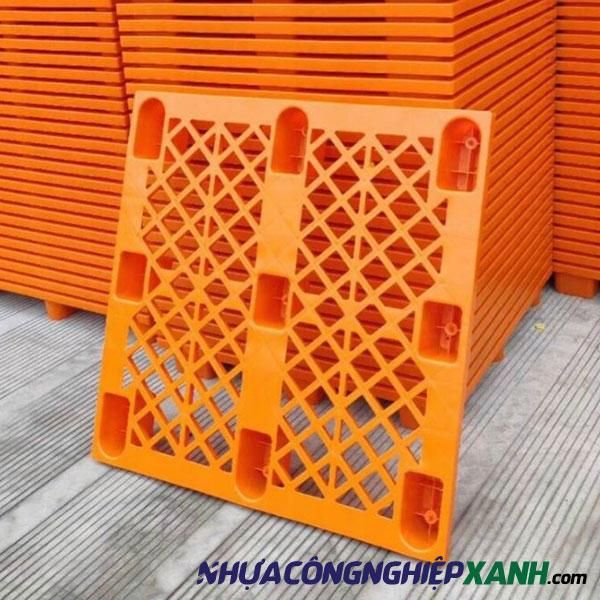 pallet nhựa chân cốc pallet nhựa chân cốc